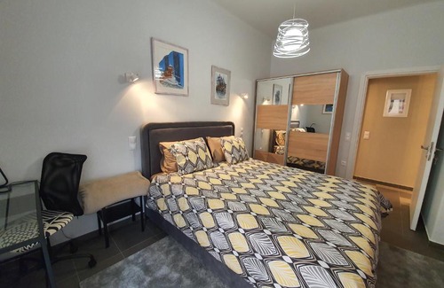 Athens Apartment | LUKAS-2 B/R LUXURIOUS FLAT WITH VERANDA