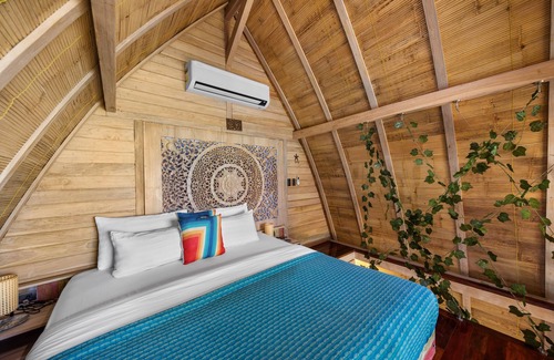 El Nido Resort | Lumbung Loft Villa with Balcony and Seaviews