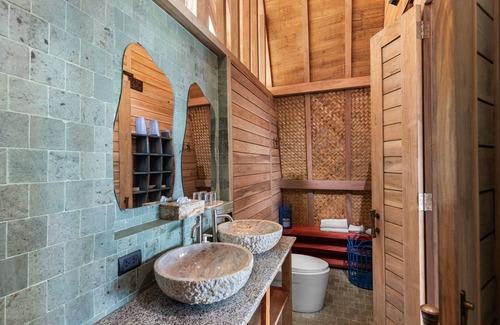 El Nido Resort | Lumbung Loft Villa with Balcony and Seaviews