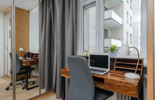 Srodmiescie Południowe Apartment | Lumina apartment in center Warsaw