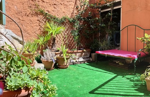 Saint-Roch Apartment | Lumineux 3 Pièces Avec Terrasse Couverte de Vigne