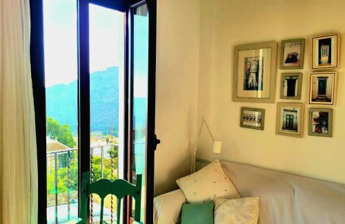 Benaocaz Apartment | Luminoso con vistas y chimenea apto mascotas