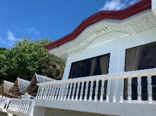 Oslob Bed & Breakfast | Luna Oslob Travellers Inn
