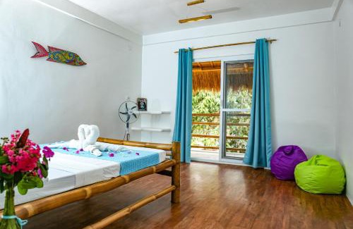 Port Barton House | Lunazul Guesthouse