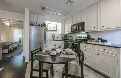 Judge's Hill Apartment | ★Lush, Enchanting Austin Oasis!★