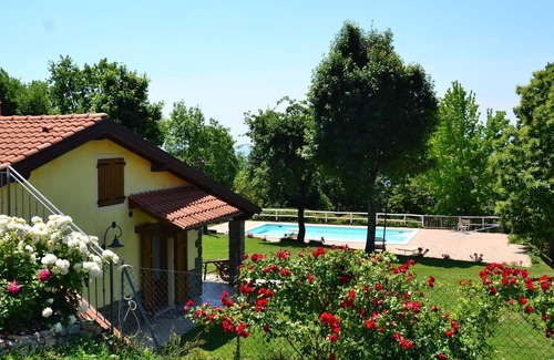 Margine Coperta-Traversagna Cottage | Lush Home in Montecatini Terme in Valdinievole with BBQ