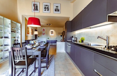 Spoleto Apartment | Lussuoso appartamento in pieno centro storico con vista sui tetti di Spoleto