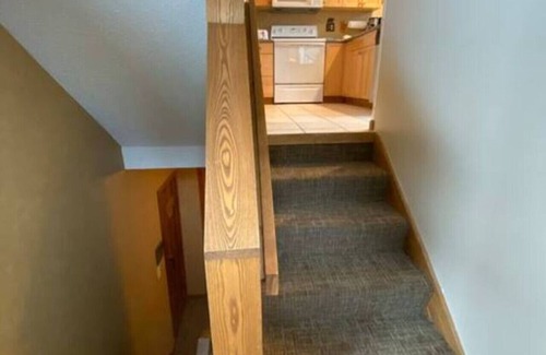 Lutsen House | Lutsen Escape | Spacious deck n` Grill Townhome