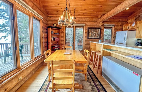 Tofte Cabin | Lutsen Log Cabin 402 on Lake Superior in Lutsen, Minnesota