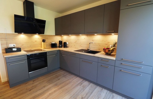 Tossens Apartment | Lütte Koje - Small, fine, close to the coast. Balcony. Quiet. Close to the beach.