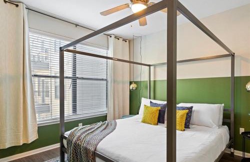 St. Edwards Apartment | Lux 1B on South Congress Relaxing Pool & Gym