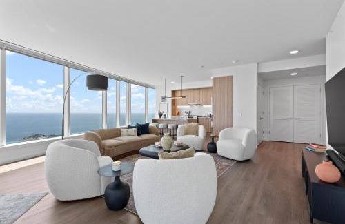 The Loop Apartment | Lux Apts with Lake Views and Top Amenities