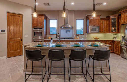 Gold Canyon House | LUX + Exciting Mt VIEWS: Theater, Pvt POOL & Spa, Fireplaces, Fire Pit, Mt Bikes