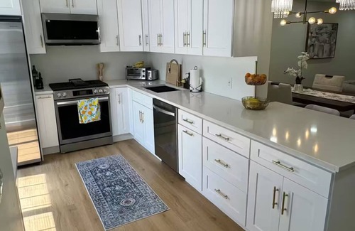 Merrimack House | Lux home near Rt 3/MHT/mountain/lake/ocean/Boston