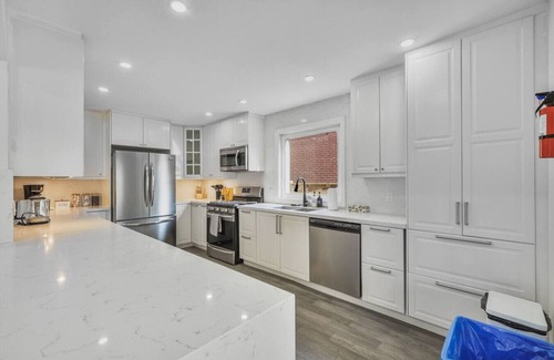 Whitby House | Luxe 4BR Retreat w/Heated Pool, Hot Tub & BBQ