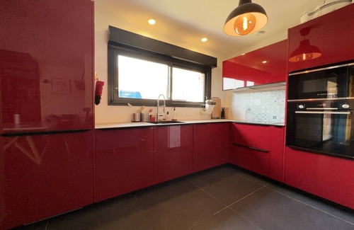 Cote Pavee Villa | Luxe apartment with private terrace