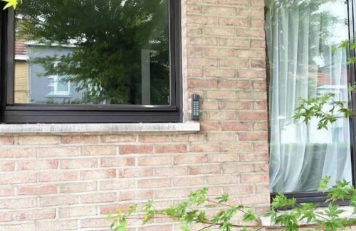 Wilrijk Apartment | Luxe apt with parking & garden in wilrijk antwerp