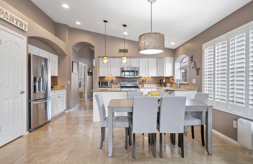 Desert Ridge House | Luxe Arizona Retreat.Family-Friendly Home