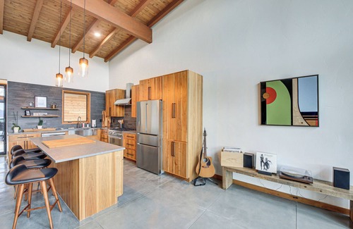 Priest River House | Luxe Mtn-View Escape 5 Mi to Dtwn Priest River!