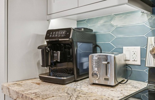 North Park City Apartment | Luxe Park City Condo with 2 King Bed Rooms