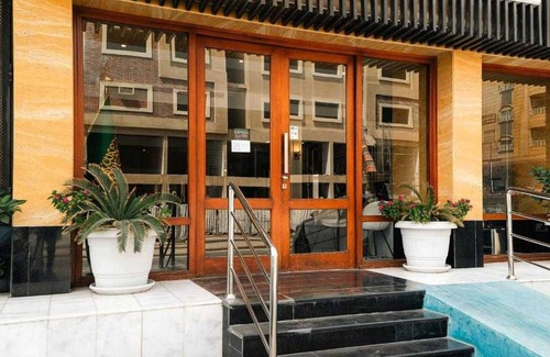 Jeddah House | Luxe Twin Stay in Central Jeddah Corniche