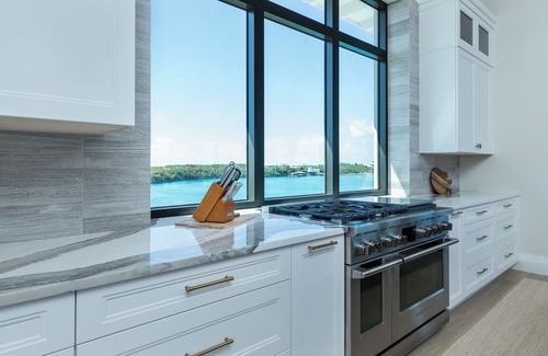 Staniel Cay Villa | LUXE-Upper or Lower Level with private entrance-contact host for availability
