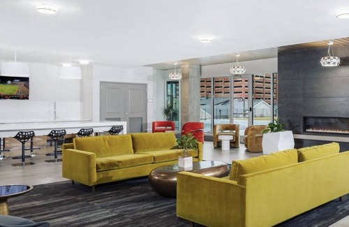 Downtown Baltimore Apartment | Luxe Vibe Apt BALTIMORE~Free Street Parking