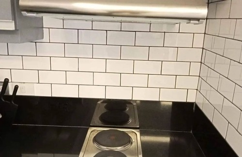 Brgy. 719 Condo | LuxeStay @ The Radiance Manila Baynn