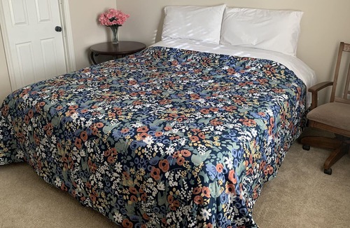 Alessandro Heights House | LuxHome Suites B&C, Luxurious getaway in Riverside's most upscale neighborhood