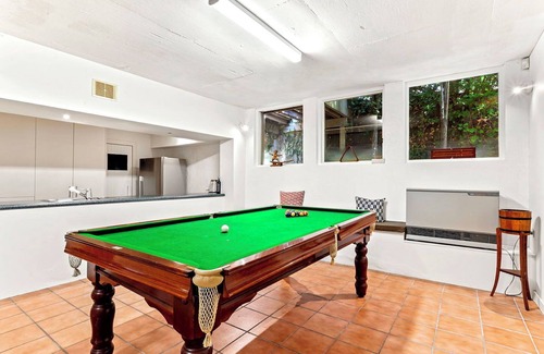 Malvern House | Luxico Malvern Oasis (With Car Parking)