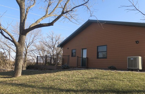 Clay County Cabin | Luxory Family Sized Central KS Cabin