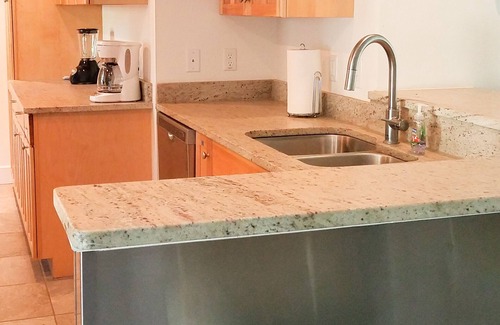 Crystal Beach House | Luxuriate in TWO en Suite Masters; Family friendly; Roll-in Shower; Entry ramp!