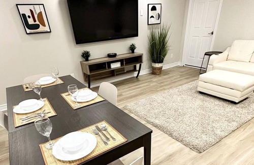 Stouffville Apartment | Luxurious Home in the heart of Stouffville