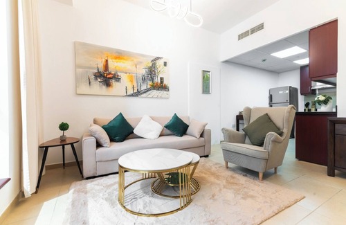 Al Sufouh 2 Apartment | Luxurious 1-Bd Gem in JBR: Elegant & Compact Bliss