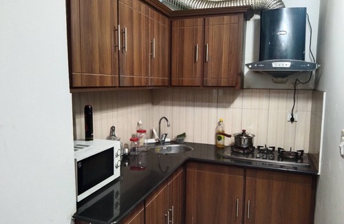 Islamabad Apartment | Luxurious 1 Bed Family Apartment with WiFi, Self Check-in Islamabad