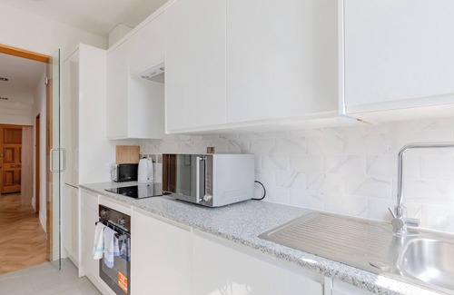 Chelsea Riverside Apartment | Luxurious 3BD Flat on Kings Road, Heart of Chelsea