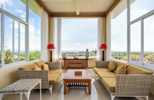 Kampial Villa | Luxurious 6 Bed Villa, Prime Location Nusa Dua