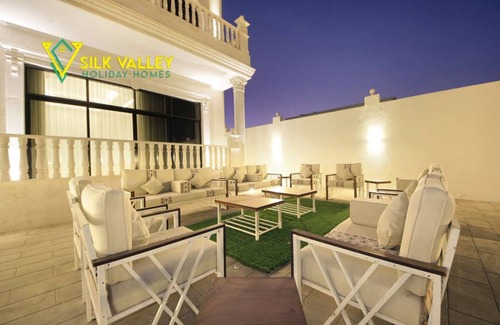 Abu Dhabi Villa | Luxurious 6-bedroom + maid's villa with modern amenities
