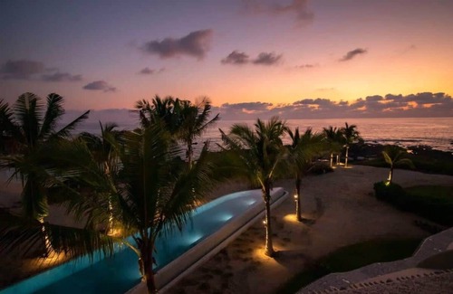Troncones Villa | Luxurious and Tropical Beachfront Penthouse