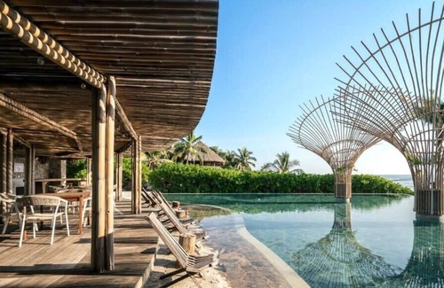 Troncones Villa | Luxurious and Tropical Beachfront Penthouse