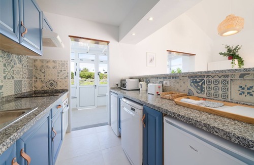 Haria House | Luxurious A2 in a small complex with communal heated pool 100m from the sea