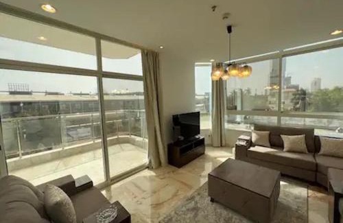 Ash Shati Apartment | Luxurious Apartment Partial Sea View