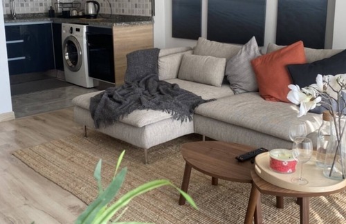 Esenyurt House | Luxurious apartment with swimming pool