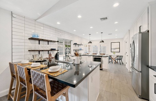 Dobson Ranch House | Luxurious & Comfy ~ 5★ Location ~ ☀Heated Pool ~ ♛Hot Tub
