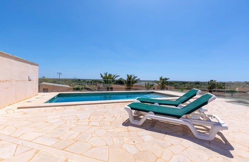 Es Llombards House | luxurious converted farmhouse with pool, quiet location