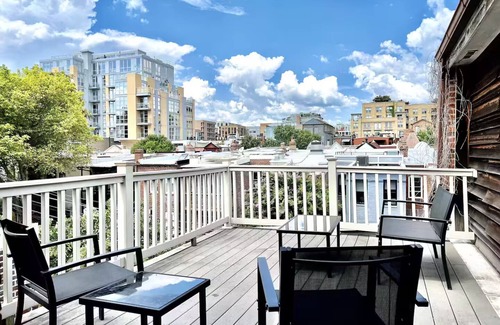 Cardozo House | LUXURIOUS DC ESTATE, BEST LOCATION BLOCK AWAY FROM 14TH/U ST NW W/2 CAR PARKING