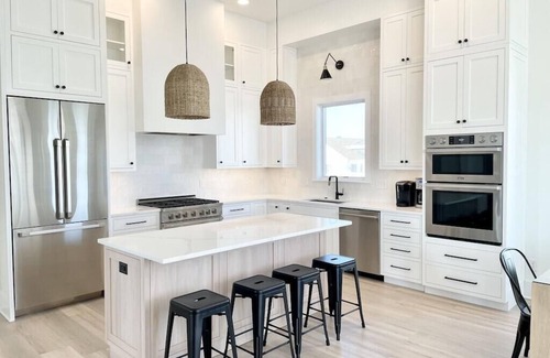 Dewey Beach House | Luxurious Dewey Beach Home: Ocean Views, Pool, Hot Tub & Near North Indian Beach