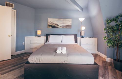 Haines City House | Luxurious Dome Retreat: Unwind in Haines City's Serenity
