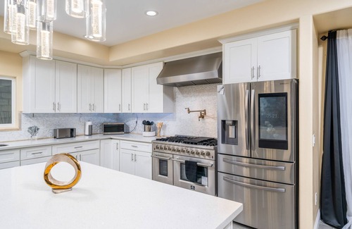 San Bernardino House | Luxurious Estate w/Heated Pool & Spectacular Views