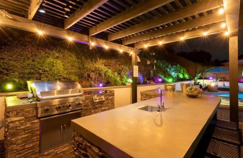 North Pacific Beach House | Luxurious Family 5 Bedroom Getaway